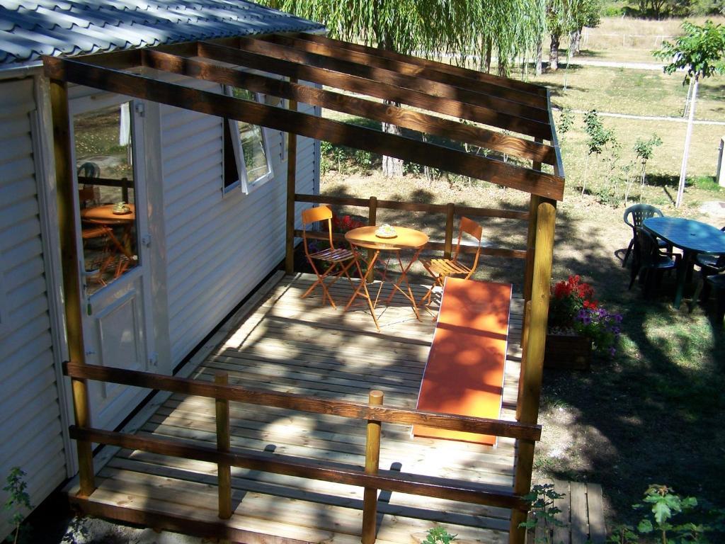 Moulin De La Roque Hotel Althen-des-Paluds Szoba fotó